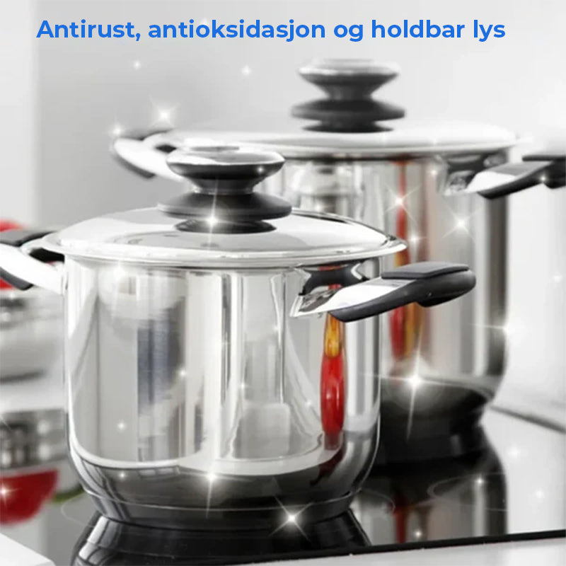 "Skummende rustfjerner med sitronduft i klar flaske, perfekt for rengjøring av kjøkkenflater og fjerning av rust."