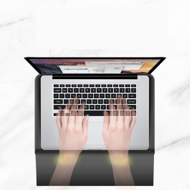 Nærbilde av laptop-sleeve som viser mykt interiør og forsterkede sømmer for optimal PC-beskyttelse.