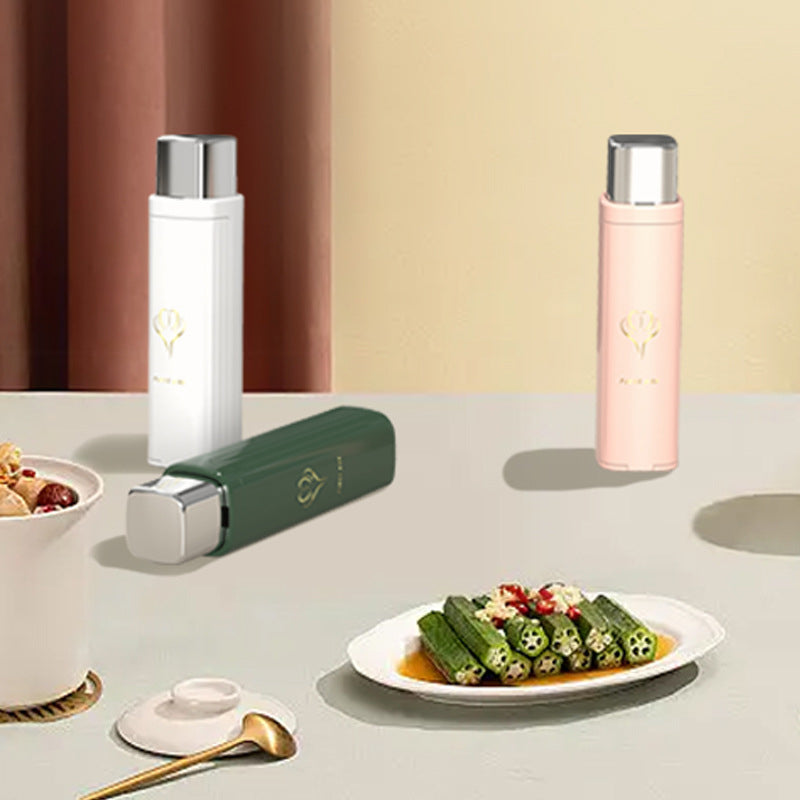 "Smart bærbar tanntråddispenser, kompakt for hygiene på farten, med plass til 8 tråder. Tilgjengelig i grønn, hvit, rosa."