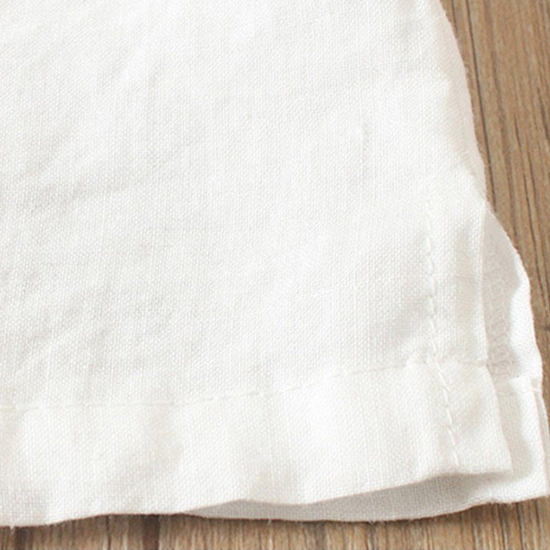 "Sommer t-skjorte med rund hals, kortermet, pustende stoff i ensfarget design. Perfekt til sommerantrekk."