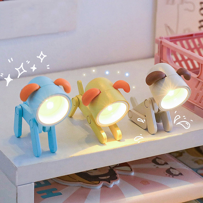"Søt LED nattlampe med mykt, varmt lys og magnetisk base. Perfekt for barnas rom eller koselige kvelder."