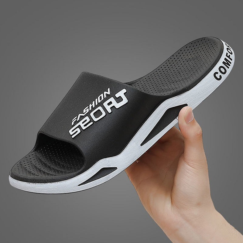 "Sports sandaler for menn med unikt design, pustende materiale, slitesterk såle. Perfekt til innendørs og utendørs bruk."