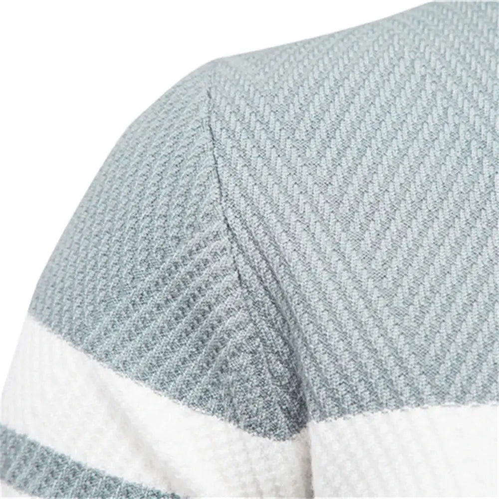 Herregenser i moderne, stilfullt design. Komfortabel for hverdag og casual bruk.