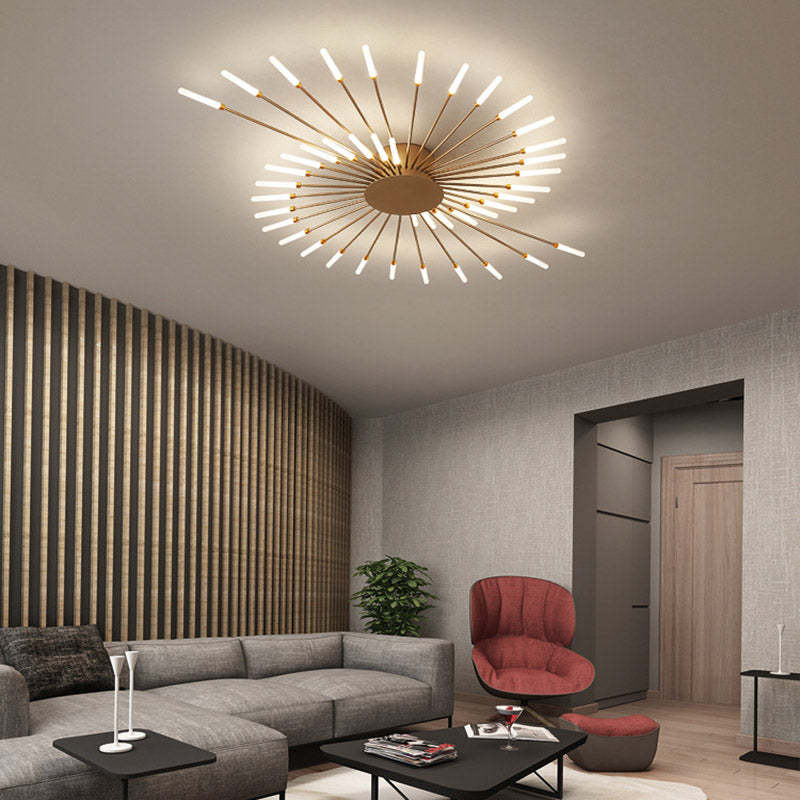 "Stilfull metallisk taklampe med LED-lys og fyrverkerimønster, tilgjengelig i gull og svart, for moderne hjem."