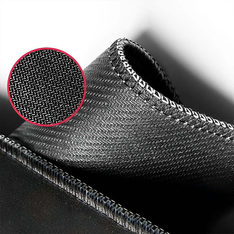 "Stor anti-slip tastaturmatte med gummibunn, hurtigtastmønstre og slitesterke sømmer for komfortabel bruk på skrivebordet."