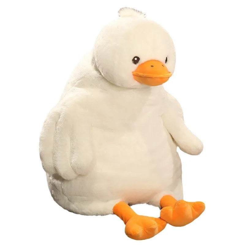 Nærbilde av en stor, fluffy plysjbamse, detaljer av myk pels, flott barneleke.