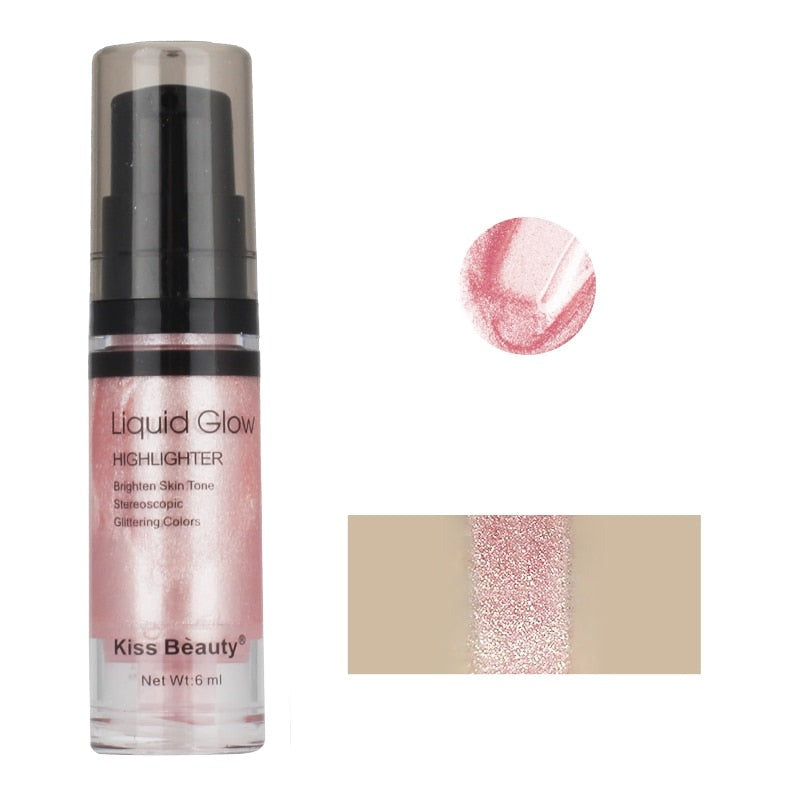 Hånd som påfører Stralende Body Luminizer for å gi huden med en varm, sunn glød og diskret skimmer.