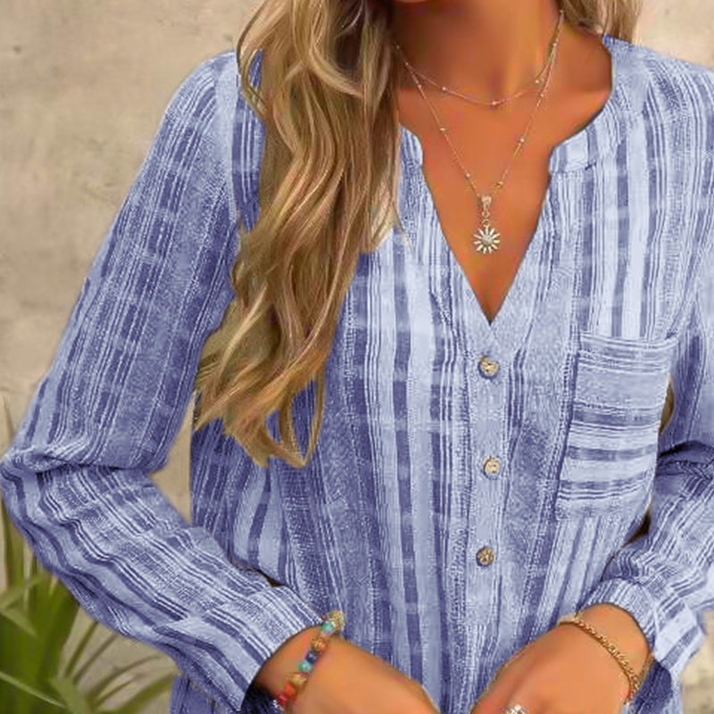 "Stripete langermet bluse med V-hals, uformelt design, viser horisontale striper og lange ermer, perfekt for vår/høst."