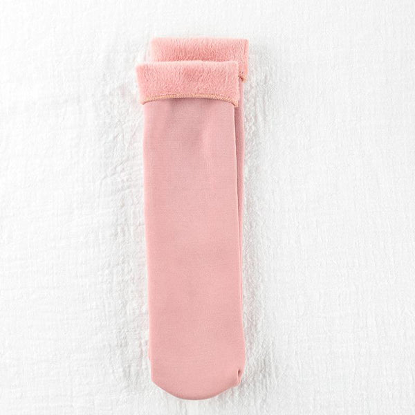 Supermyke og fluffy vintersokker i tykk plysj, perfekte for å holde føttene varme og koselige om vinteren.