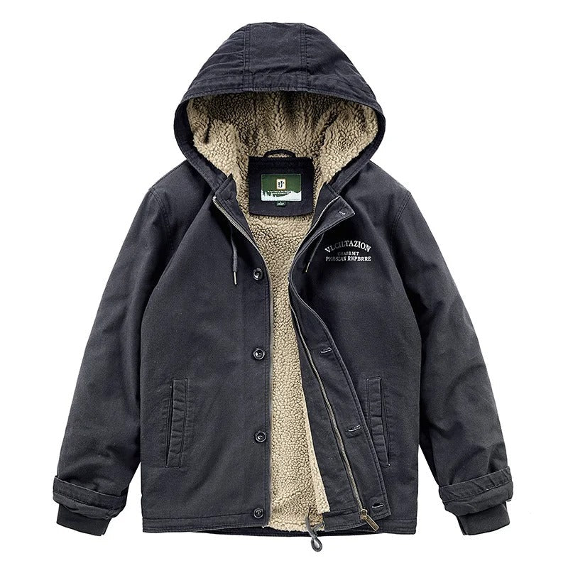 Bakside av varm svart herre bomberjakke, stilig design for vinter og høst. Komfortabel casual yttertøy.