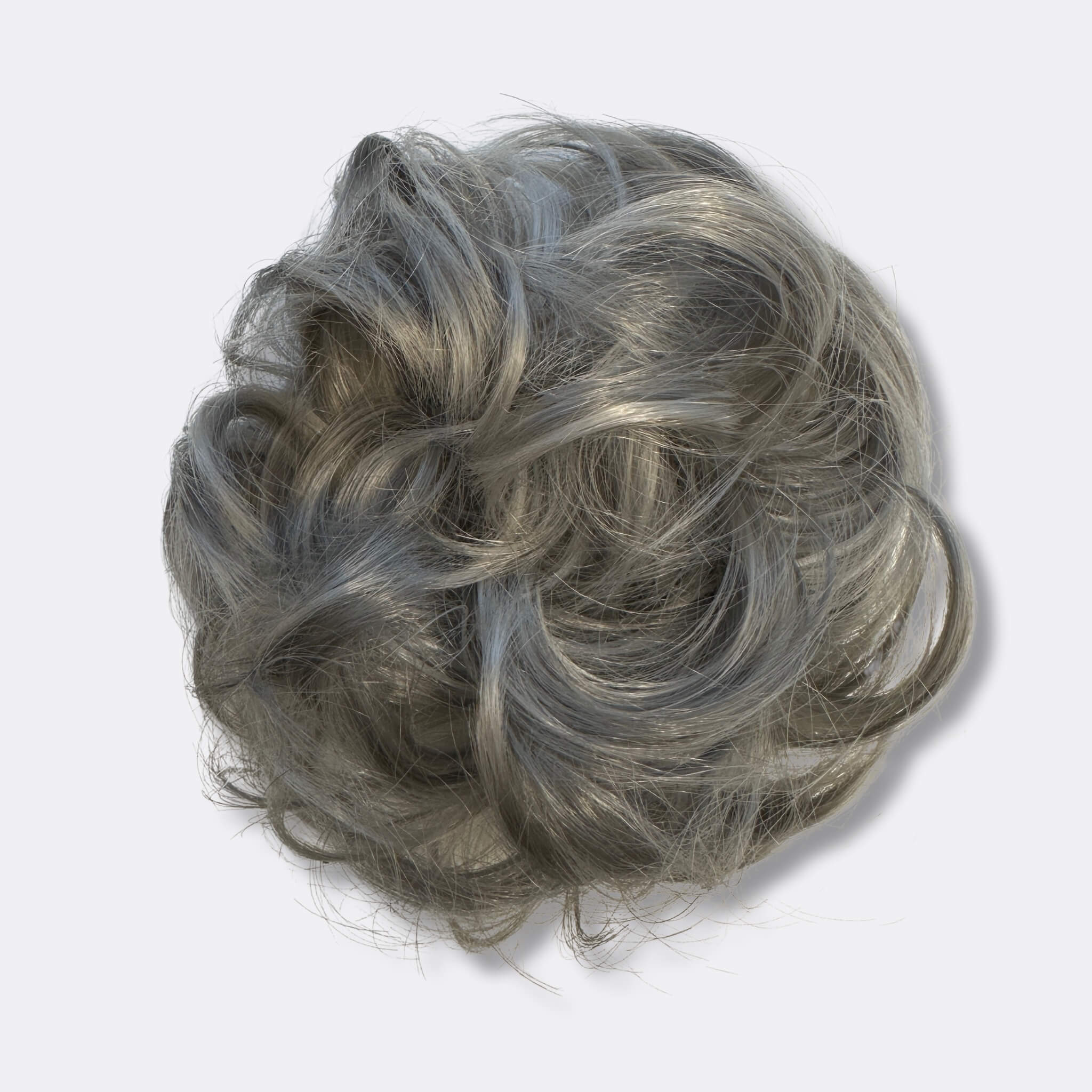 Hårpynt scrunchie for stor hårbolle. Gir fylde og volum med syntetisk hår. Hverdagsstil.