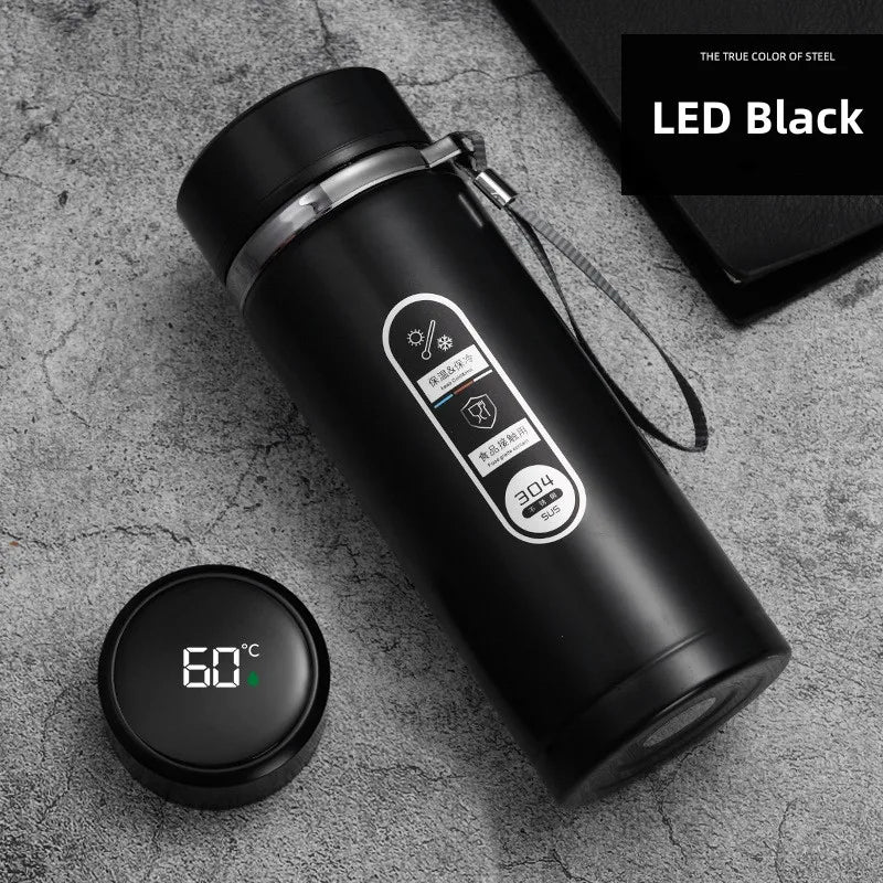 Robust rustfri termos med LED-display som effektivt holder kaffe, te eller vann varmt/kaldt i timer.