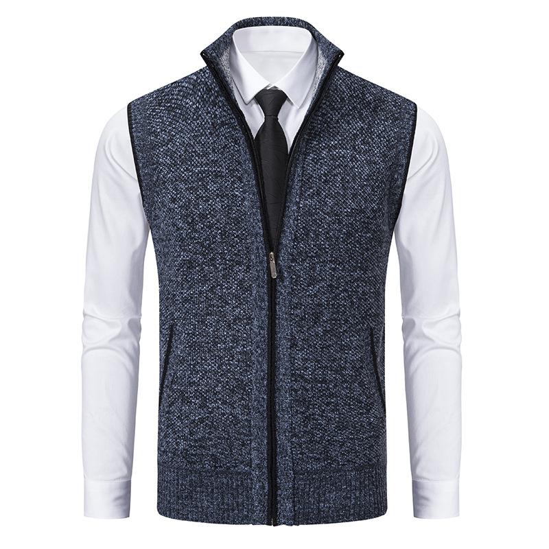 Varm & myk herre fleecevest, perfekt som lag under jakke. Komfortabel, ermeløs design for hverdag.
