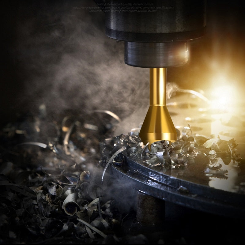 Sett med forsenkende borkroner i titan for profesjonell tre- og metallboring. Høy presisjon og holdbarhet.