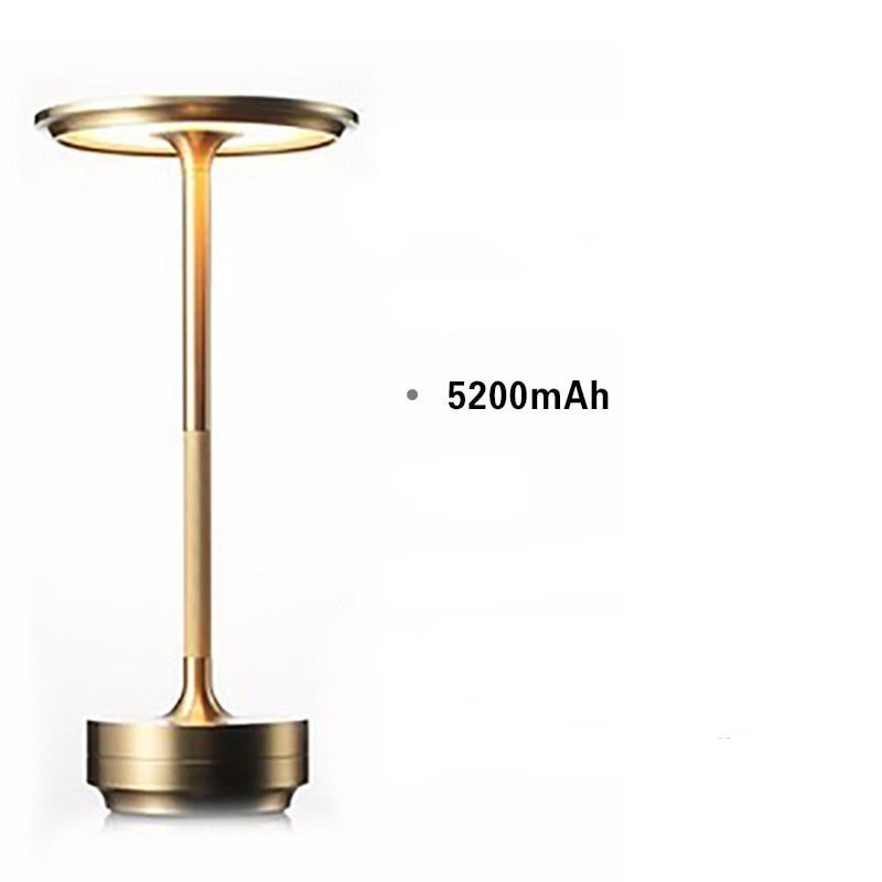 Hvit trådløs berøringslampe med lang batteritid, fremhever renheten i designet og moderne LED-teknologi.