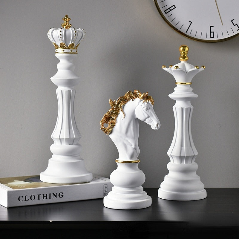 Håndlaget resin sjakk-løper, elegant design, skulpturell hjemmedekorasjon