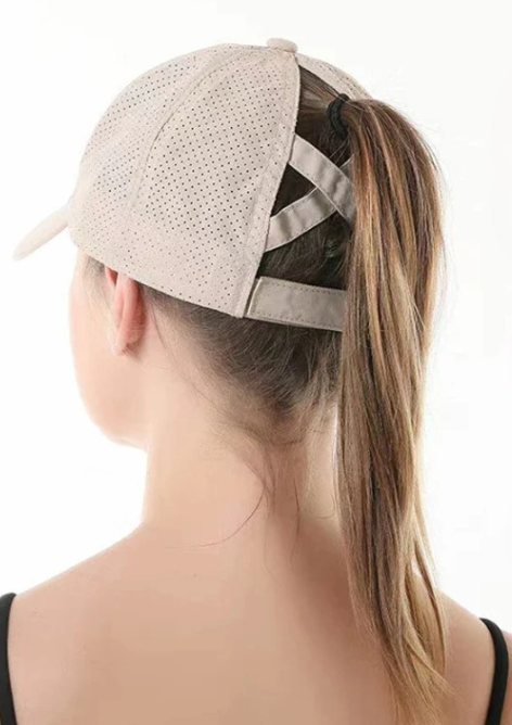 Sports baseballcaps for trening, pustende design, justerbar passform for optimal komfort.