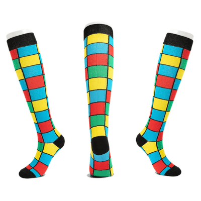 Unisex kompresjonssokker i svart for sport, trening og lindring, laget av bomull, nylon, polyester.