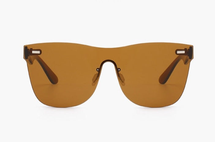 Stilige unisex solbriller med livlige, fargede speillinser, perfekt tilbehør.