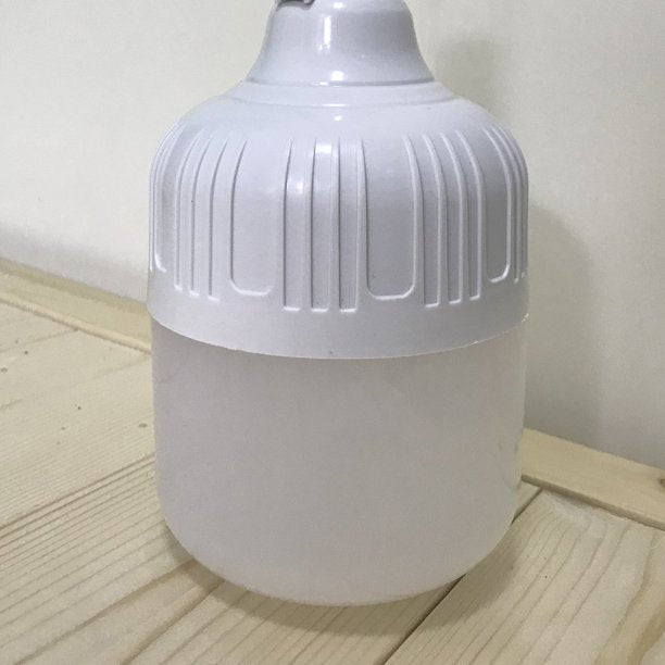 Kraftig 60W oppladbar LED pære, bærbar og vanntett for alle værforhold og miljøer.