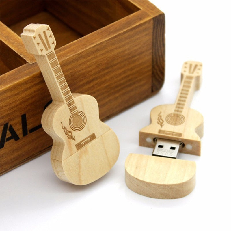 Gitarformet USB-minnepinne i tre, miljøvennlig dataminne for unike gaver