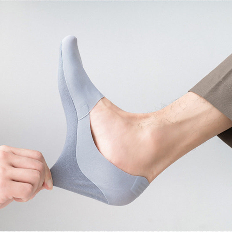 "Usynlige antiskli sokker for kvinner, svart, elegant design, pustende materiale, perfekte for pumps og joggesko."