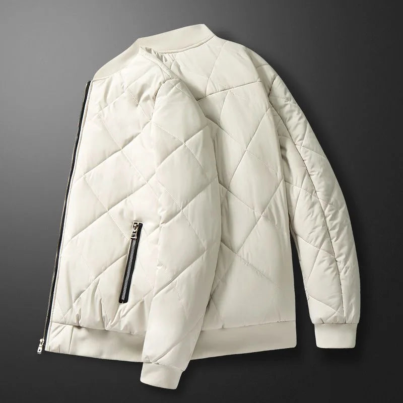 Funksjonell varm herrejakke, perfekt casual yttertøy for menn. Stilig fritidsjakke for høst og vinter.