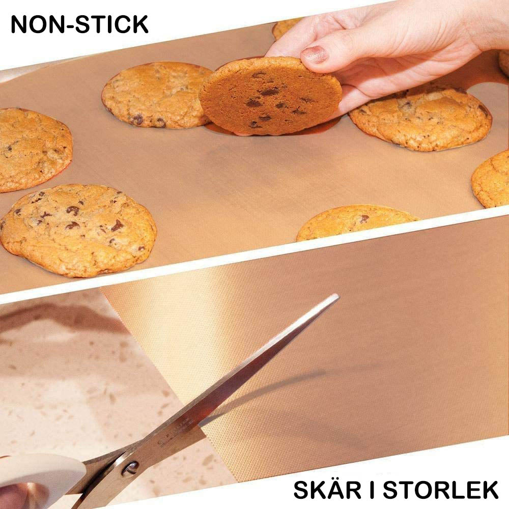 "Varmebestandig BBQ-bakmatte i svart, ikke-stick, på grill med saftig kjøtt, enkel rengjøring, hever grillopplevelsen."