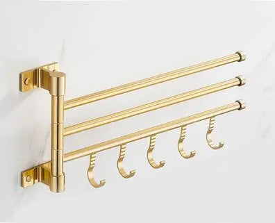 Vegghengt håndklestativ, aluminium, med tre svingbare armer for baderomsoppbevaring, plassbesparende design.