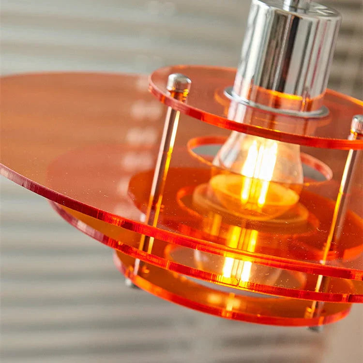 "Vintage UFO lysekrone i klar akryl, moderne design, rund form, for tak, passer E27/LED, gir futuristisk stil"