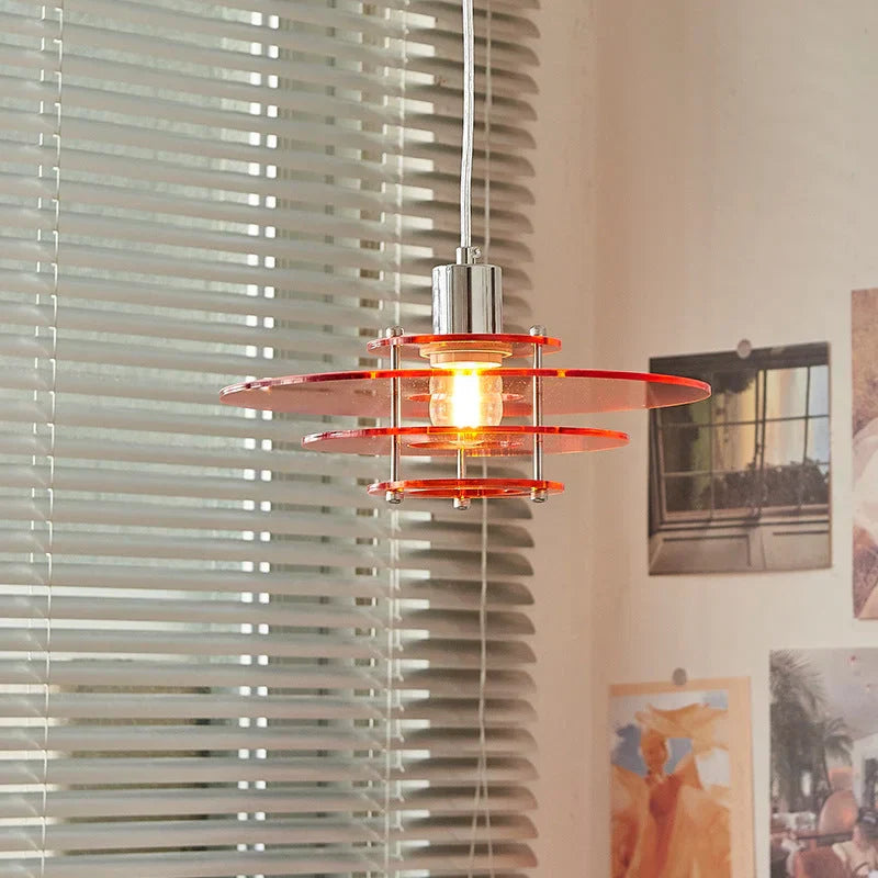 "Vintage UFO lysekrone i klar akryl, moderne design, rund form, for tak, passer E27/LED, gir futuristisk stil"