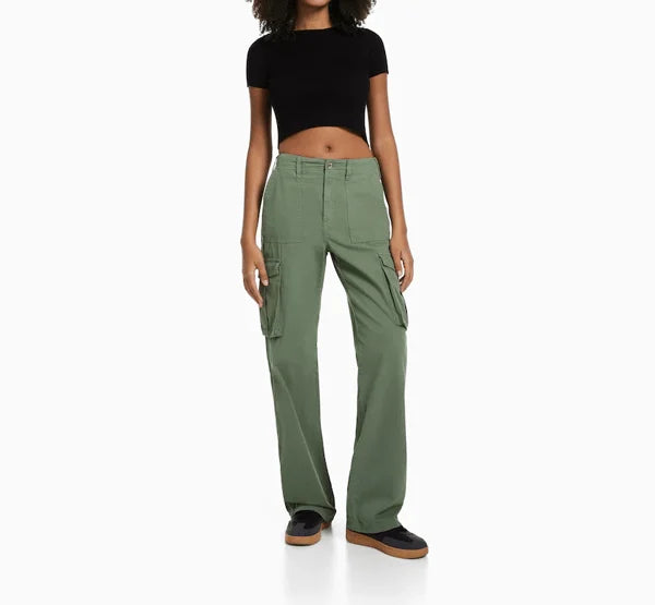Hanna's Cargo Pants in Straight Line