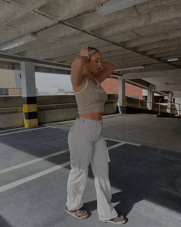 Hanna's Cargo Pants in Straight Line
