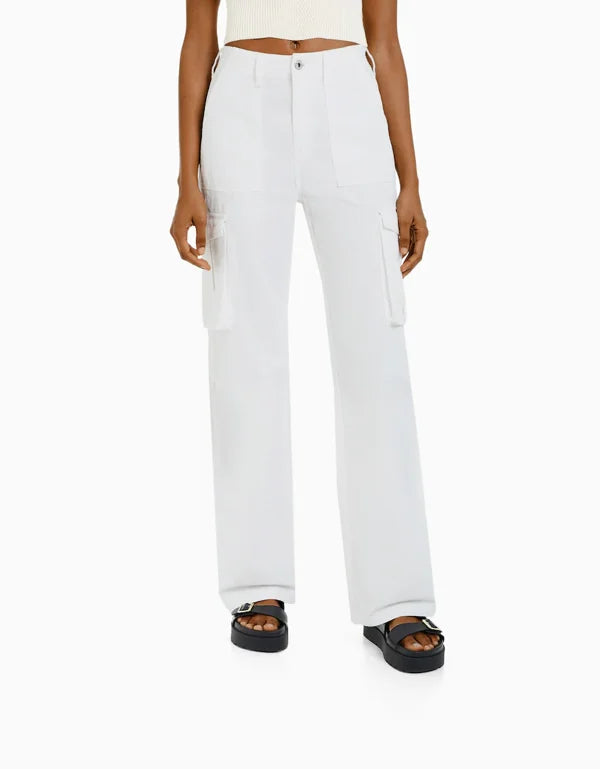 Hanna's Cargo Pants in Straight Line