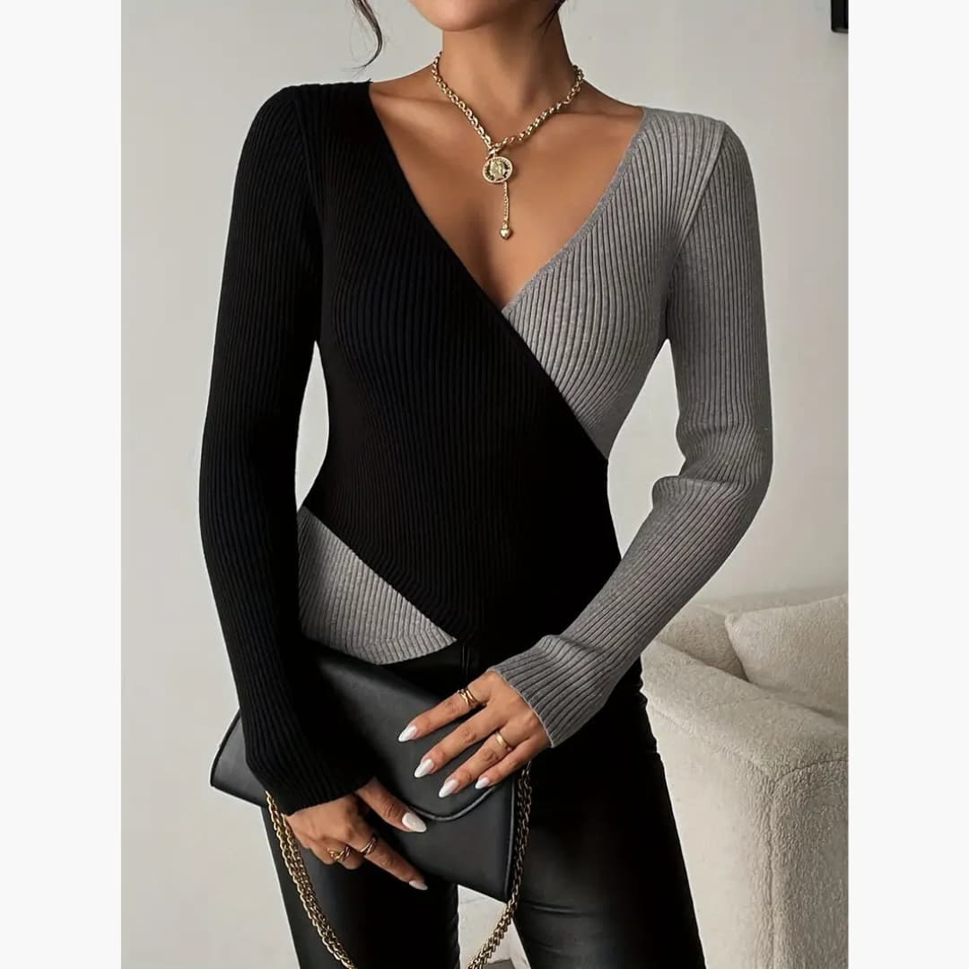 Esther - Elegant two-tone sweater for women