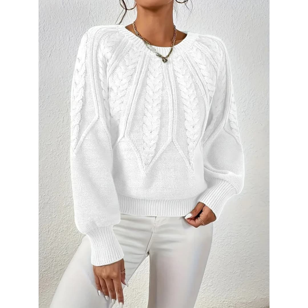 Coraline - Classic cable-knit sweater for women