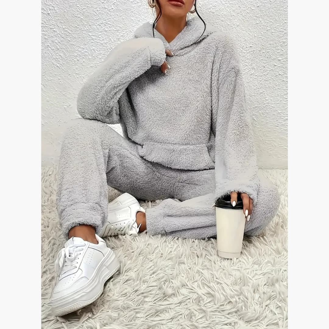 Daniela - Cozy teddy bear set for women
