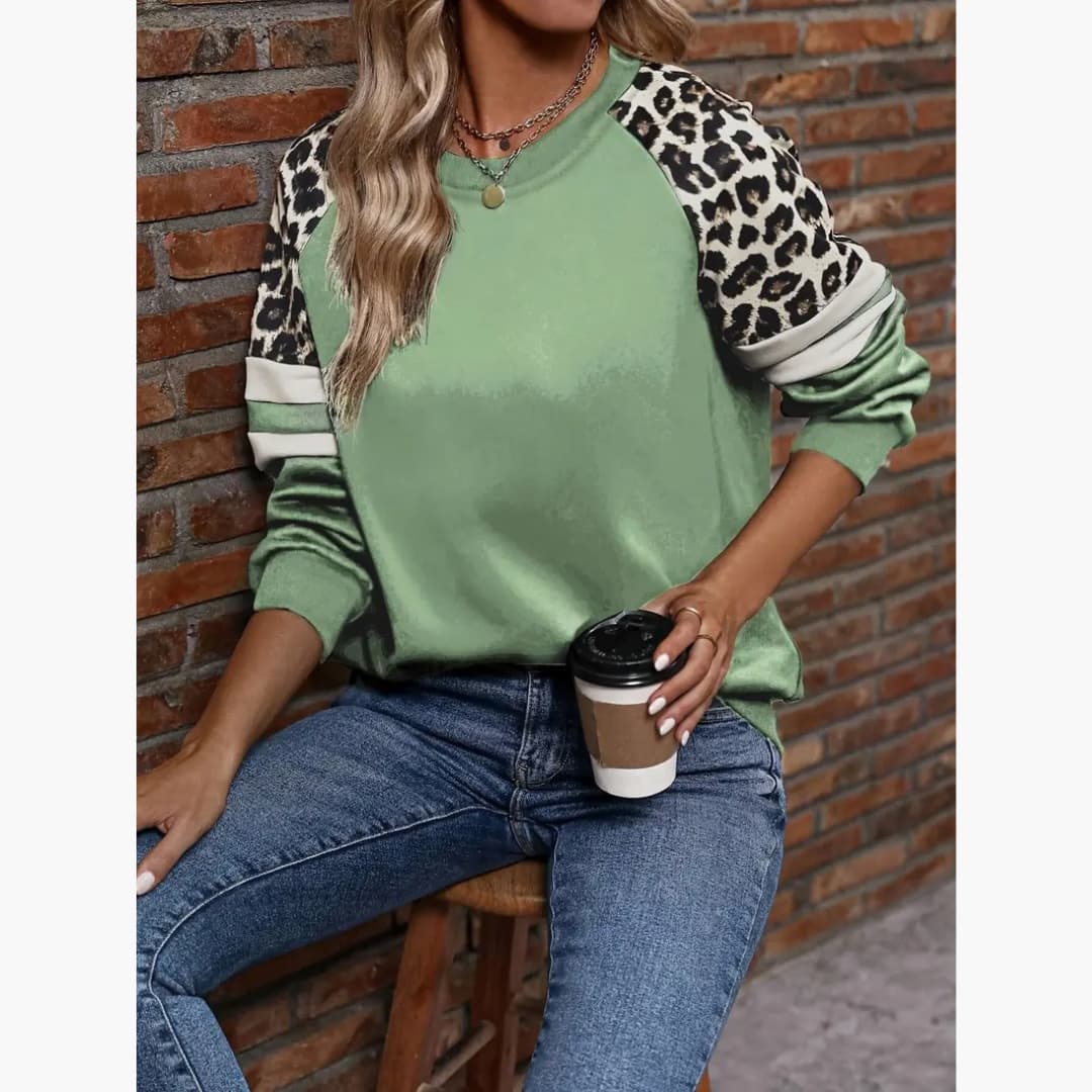 Georgia - Stylish long-sleeved sweater for women