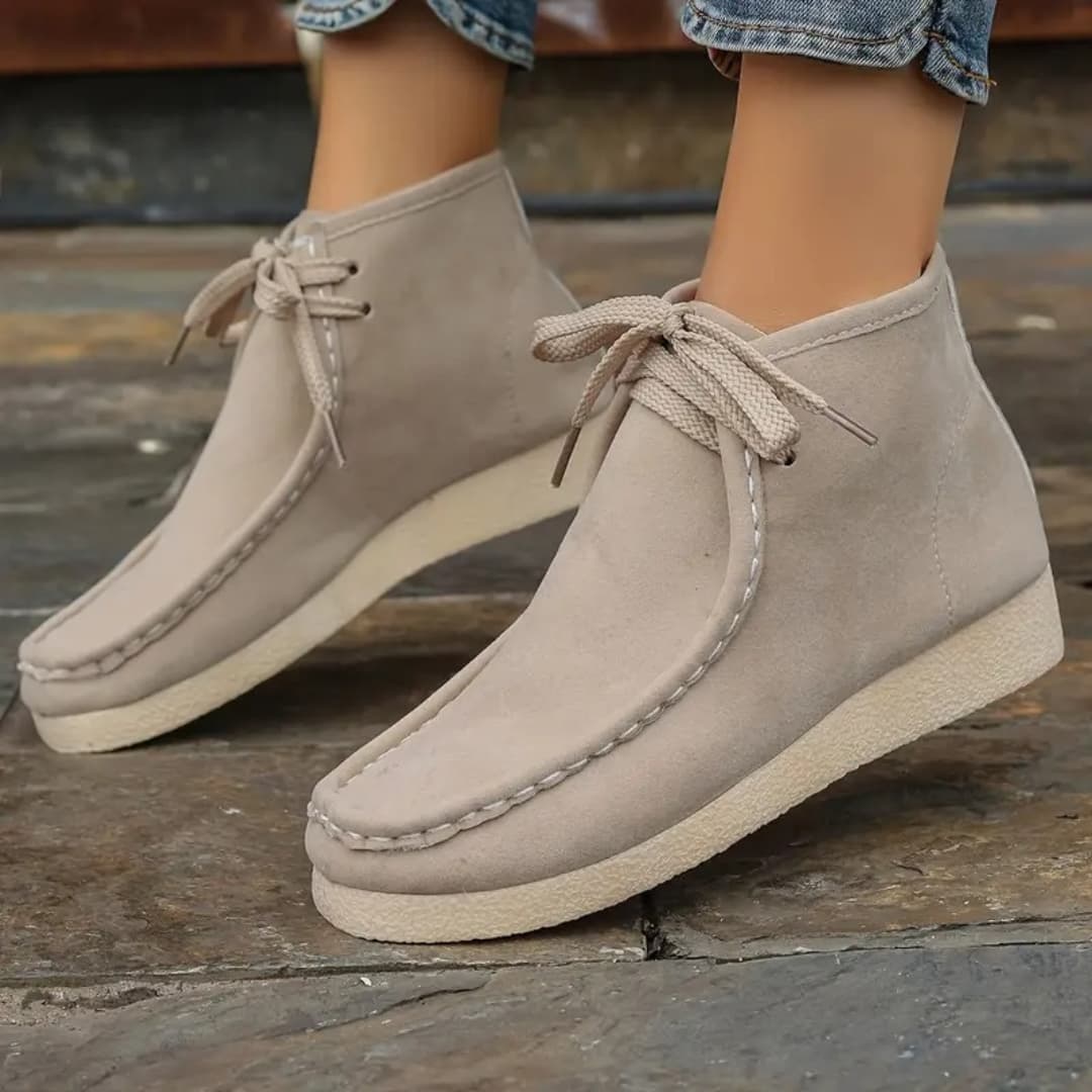 Maja - Comfortable ankle boots with lacing for women