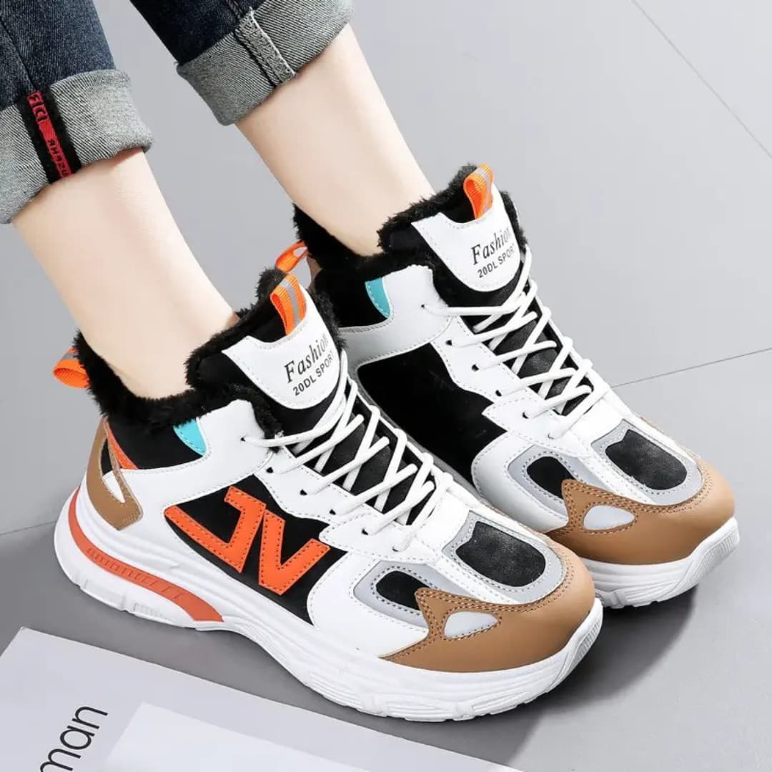 Joanna - Stylish winter running shoes with high top for women