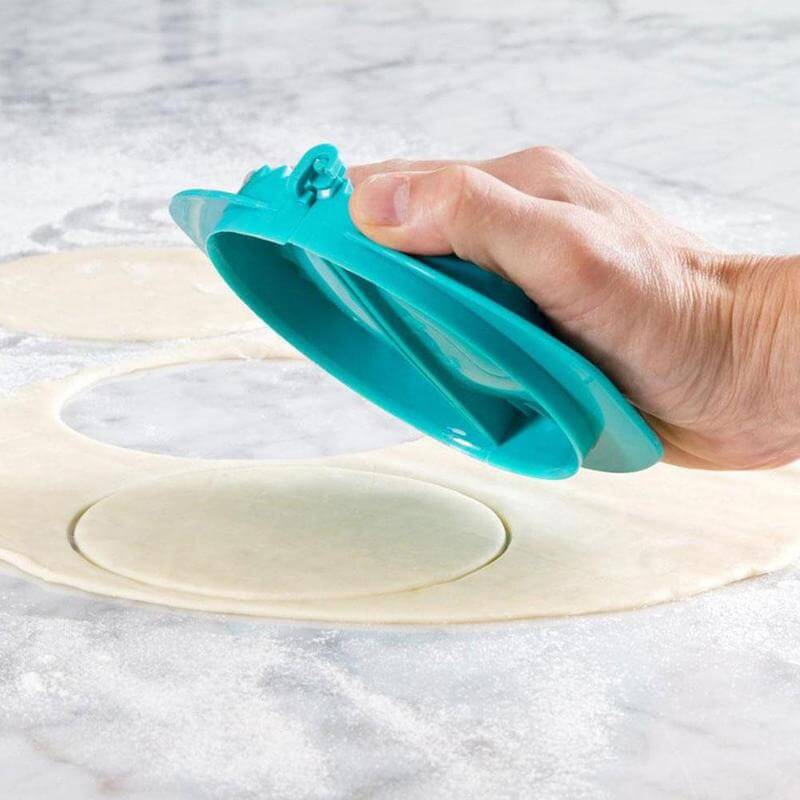 Kjøkkenutstyr: Sett med 3 deigpresser for å lage perfekte dumplings, piroger og minipaier raskt og effektivt.