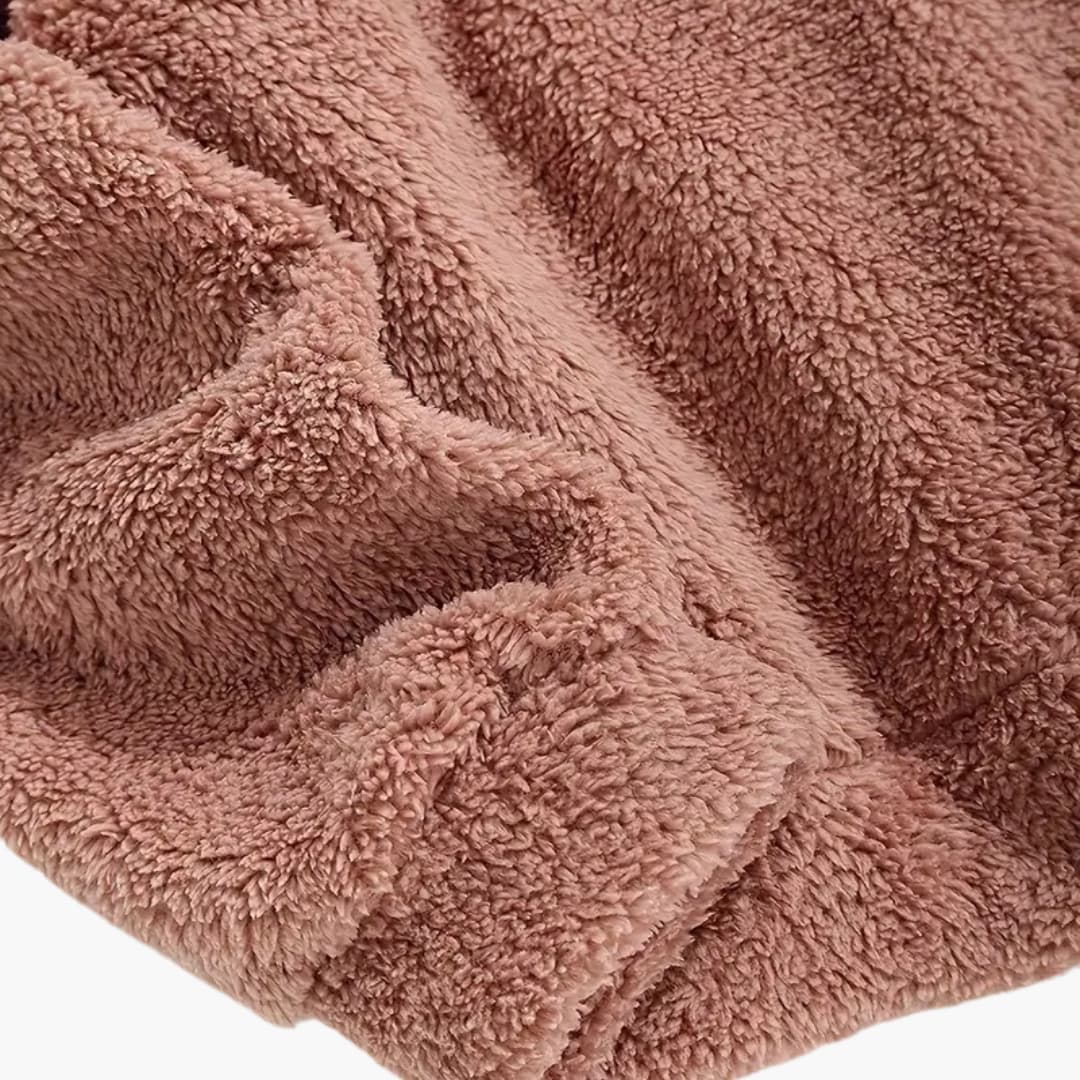 Elise - Stylish winter sweater with half zipper for women