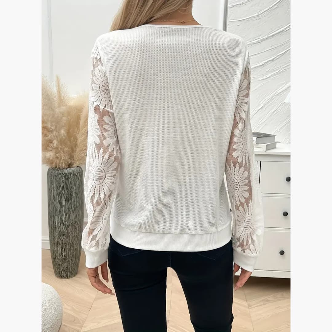 Emilia - T-shirt with mesh flowers for women