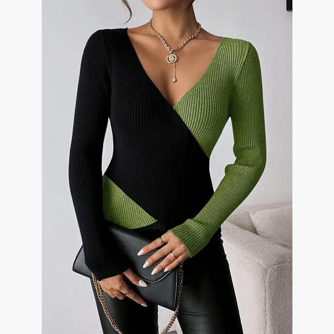 Esther - Elegant two-tone sweater for women