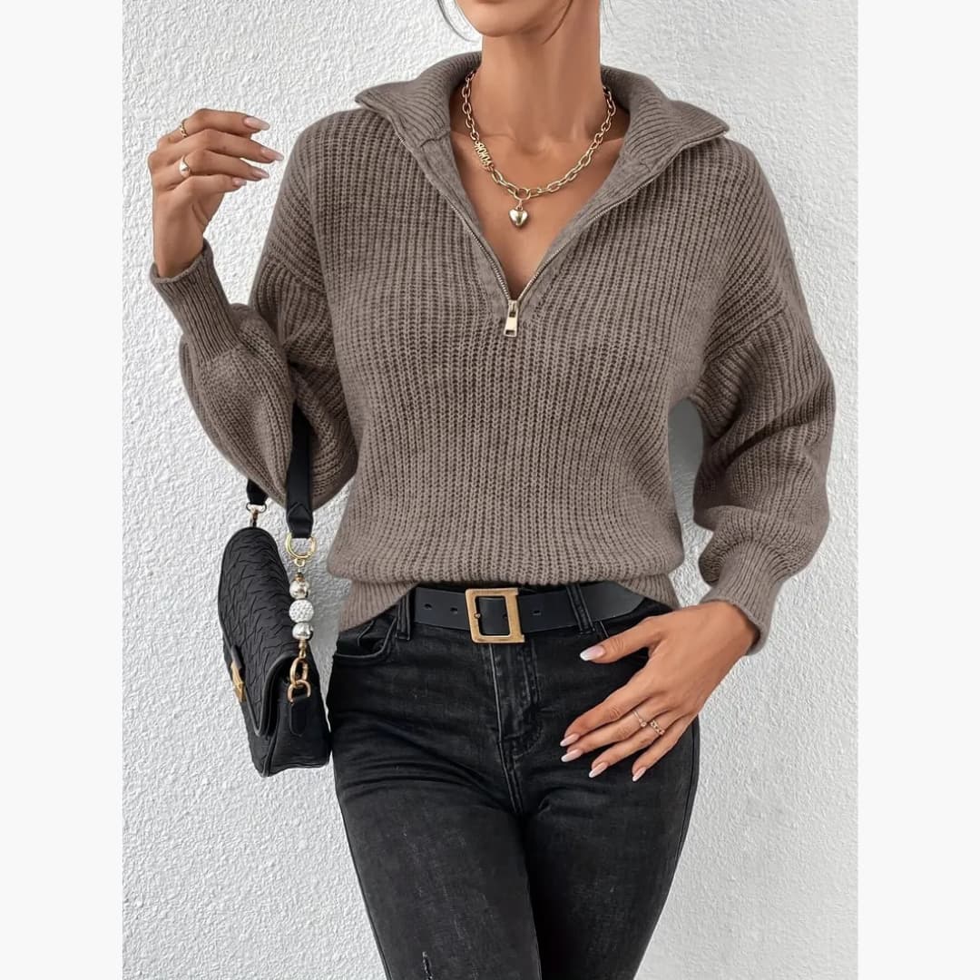 Gwen - Stylish sweater with V-neck and zipper for women