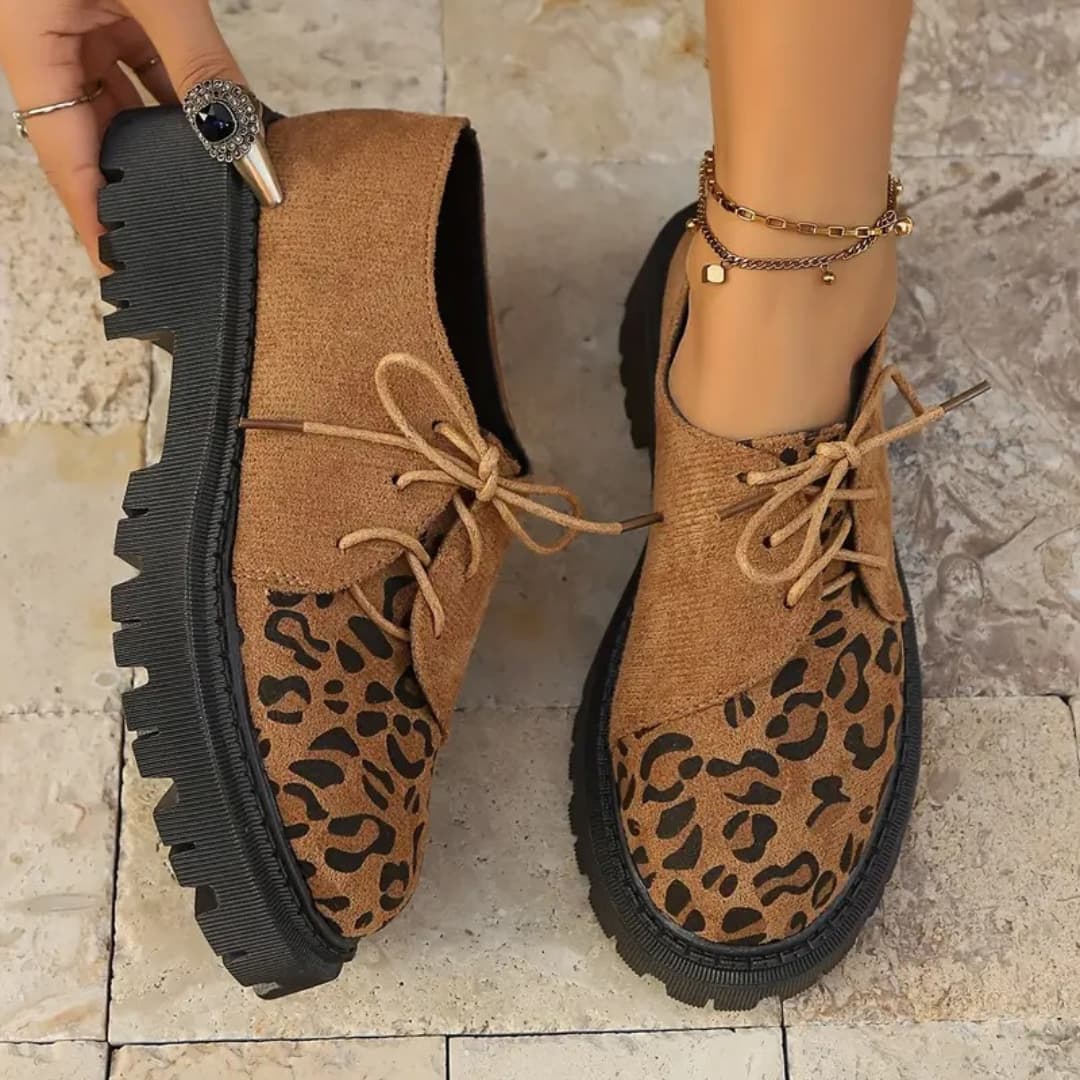 Raquel - Casual ankle boots with lacing for women