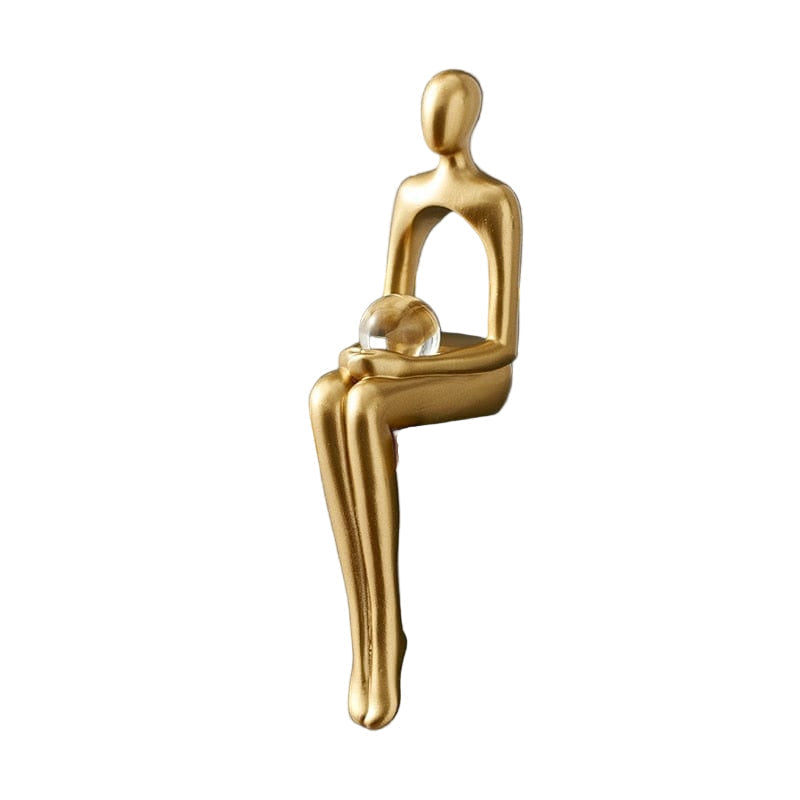 Abstrakt harpiksstatuett i moderne stil for hjemmeinnredning, ideell bokhylledekorasjon.