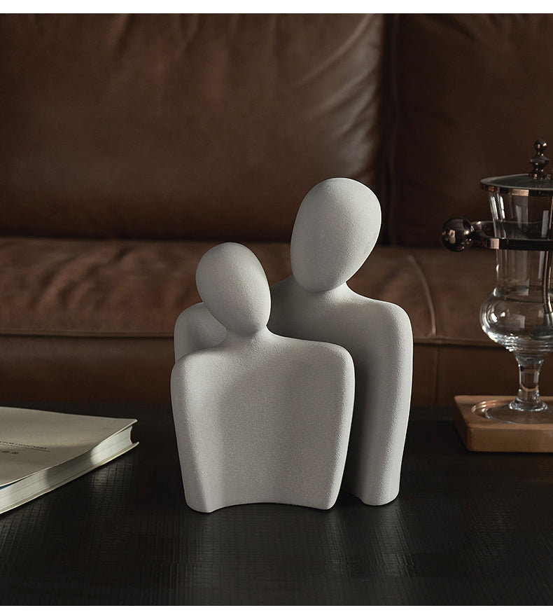 Unik abstrakt kjærlighetsstatue. Elegant og moderne skulptur som en vakker gaveide eller interiørdetalj.