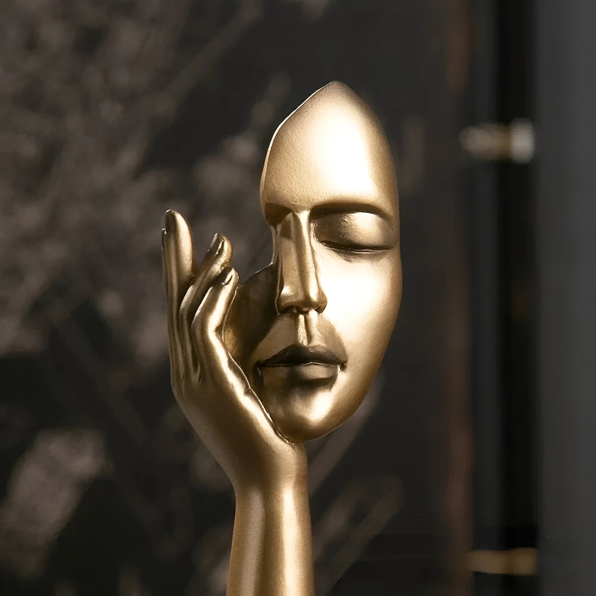 Unik abstrakt tenkerskulptur, en stilfull detalj for moderne hjem og kontor.