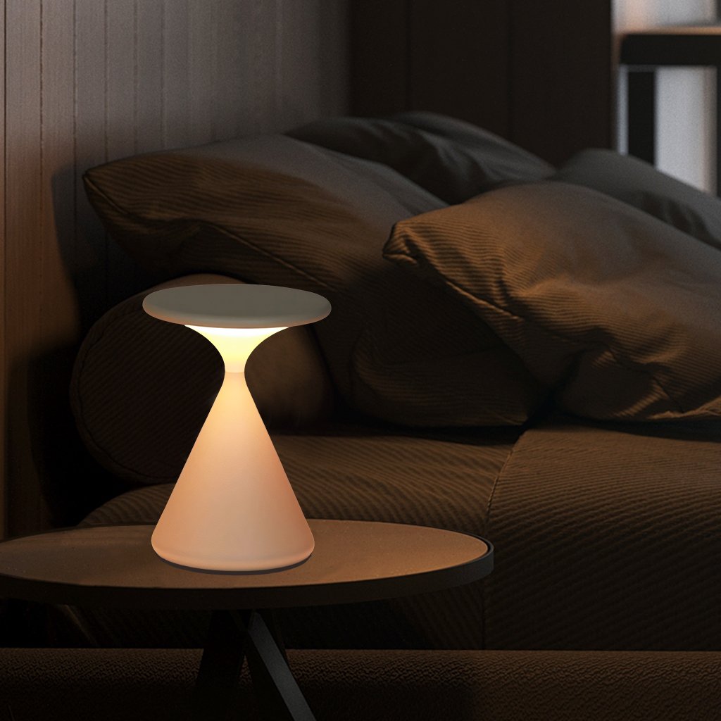"Aeron Hourglass bordlampe i sort, batteridrevet, med justerbar LED-lys, elegant design for moderne interiør."